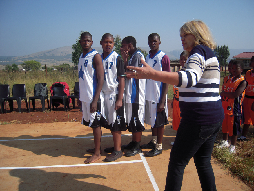 maisonlus_maratonadiroma_campo_basket_swaziland